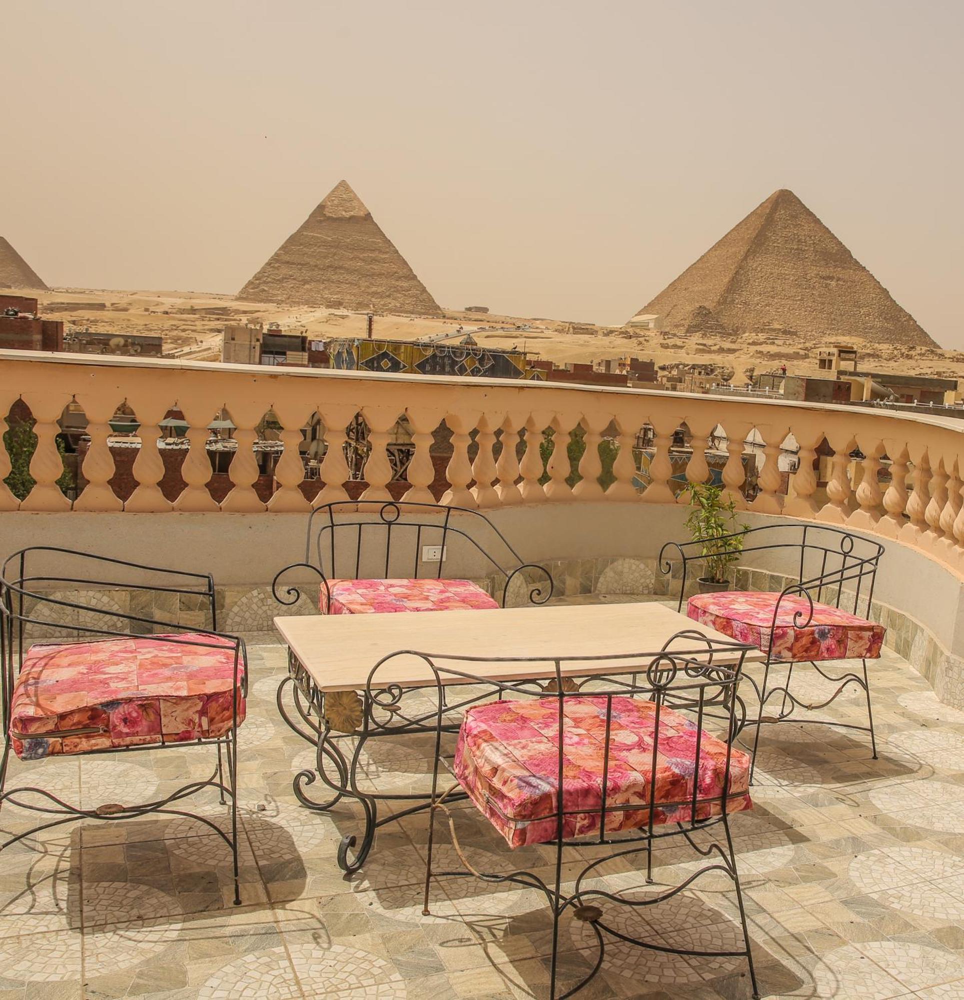 Queen Pyramids View Inn Kafrat al Jabal Exterior photo